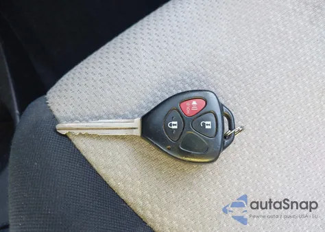 2013 Toyota Yaris Le z USA, uszkodzony, nr VIN JTDKTUD37DD546787